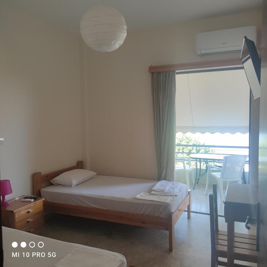 'Αγριοι Λιμένες Íria Exterior foto