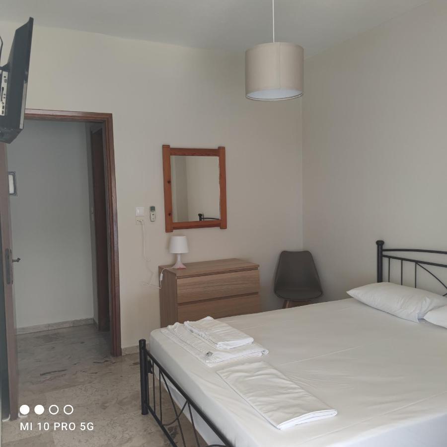 'Αγριοι Λιμένες Íria Exterior foto