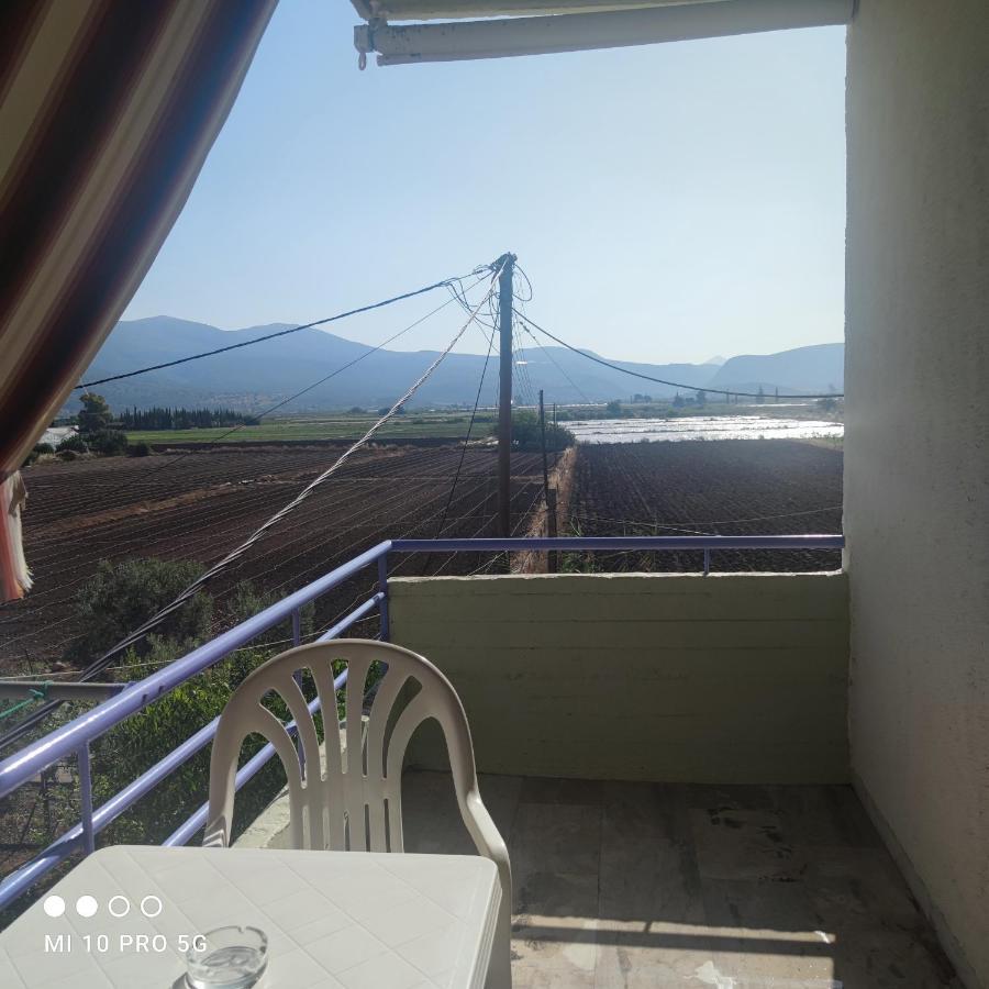 'Αγριοι Λιμένες Íria Exterior foto