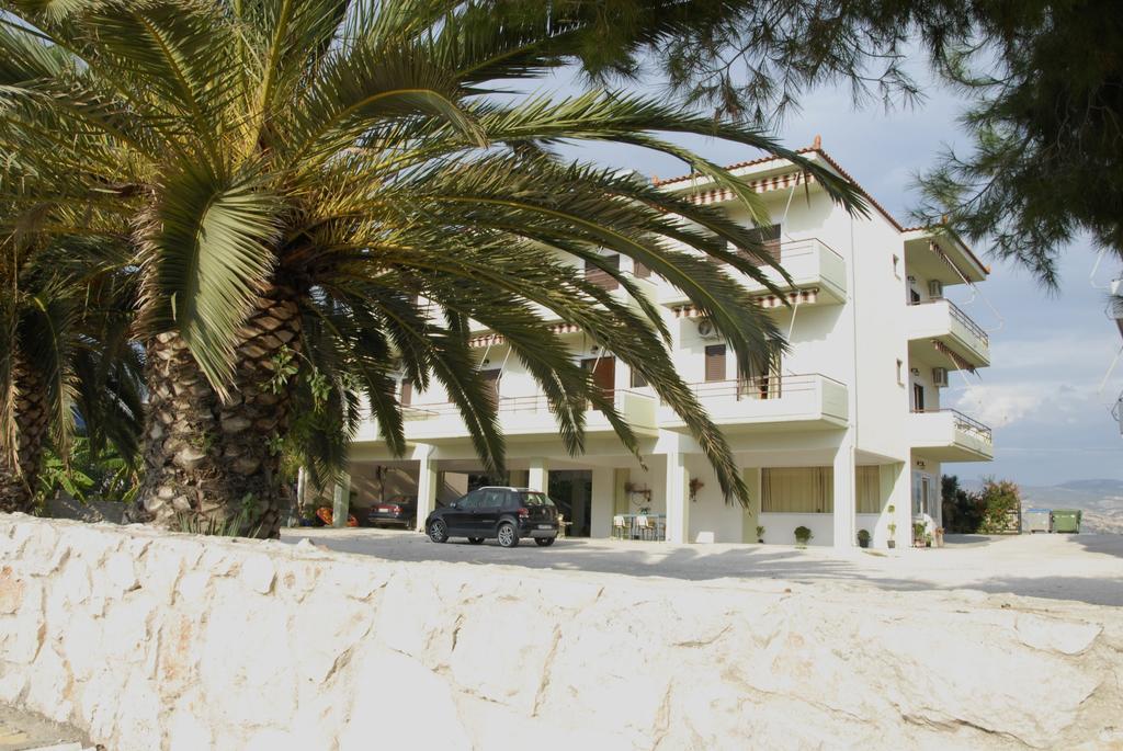 'Αγριοι Λιμένες Íria Exterior foto